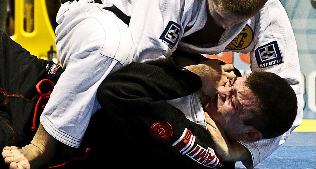 BJJ TRAINING – THE EZEKIEL&nbsp;CHOKE